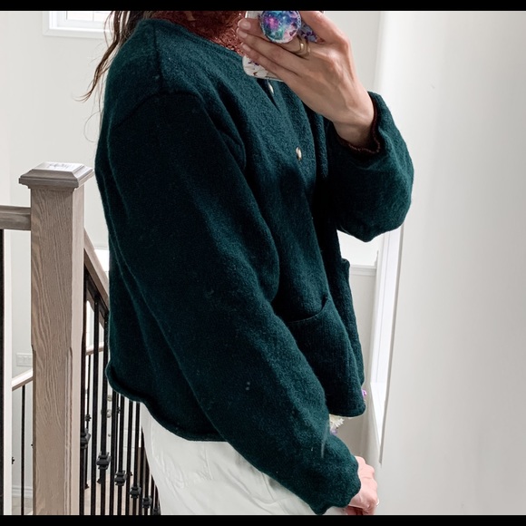 100% wool cropped sweater - Picture 11 of 12